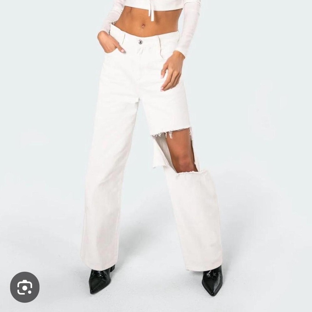 Edikted White Distressed Jeans
